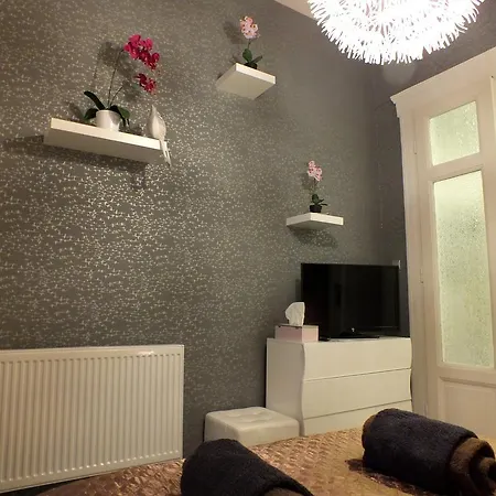 Standard By Hi5 - Feherhajo Apartment