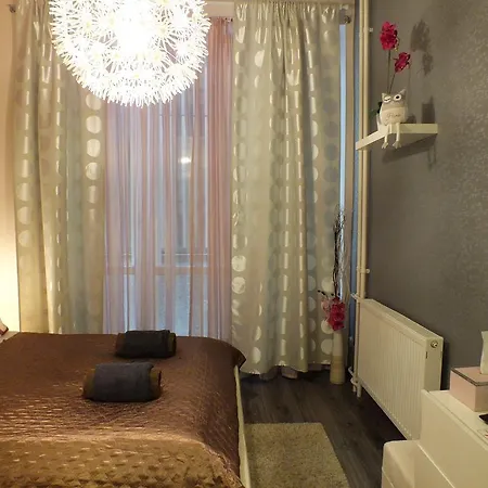 Standard By Hi5 - Feherhajo Apartment