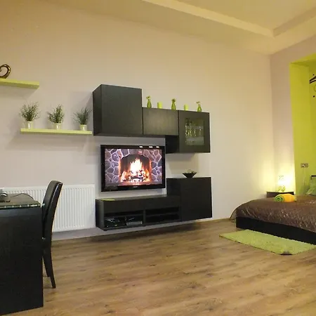 Standard By Hi5 - Feherhajo Apartment